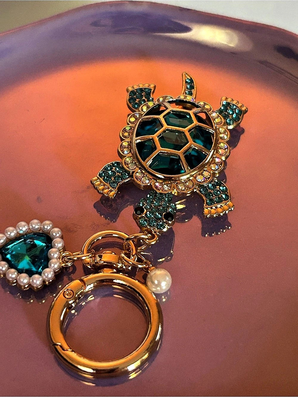 Turtle Rhinestone Keychain in Gold & Green - Picture 3 of 7